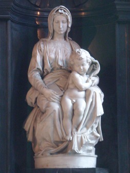 Madonna con niño de Miguel Angel, Brujas