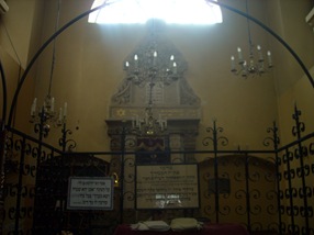 sinagoga del cementerio judio de Cracovia
