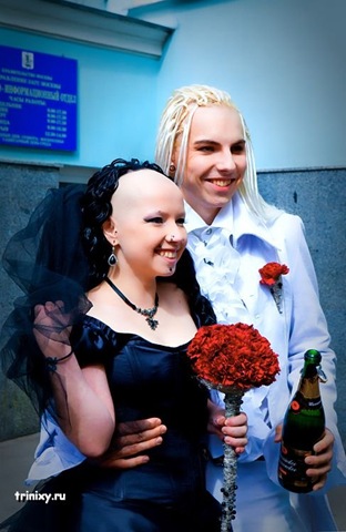 [goth-wedding_10[2].jpg]