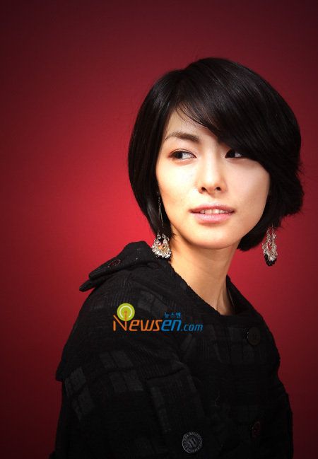 Kim Jung Hwa Cute short hairstyle 2009 - sexy Asian Kim Jung Hwa