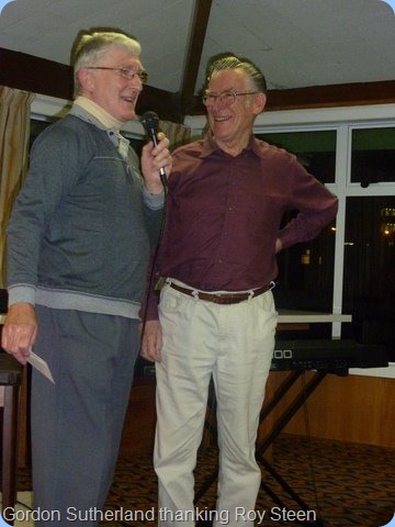 Club President, Gordon Sutherland, offering a vote of thanks to Roy on behalf of the members present for his wonderful performance. Roy enjoyed playing for the Club so much that he announced his wish to join immediately!