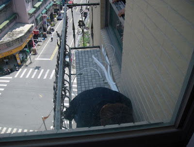 [Life] 裝潢實戰第八彈：冷氣機體、燈具 & 壁紙安裝！ - 阿祥的網路筆記本