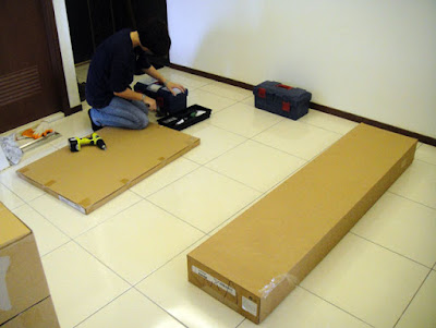 [Home] 新居家具進場之二：餐桌椅/書櫃/櫥櫃…外加熱水器！ - 阿祥的網路筆記本