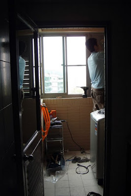 [Home] 新居家具進場之二：餐桌椅/書櫃/櫥櫃…外加熱水器！ - 阿祥的網路筆記本