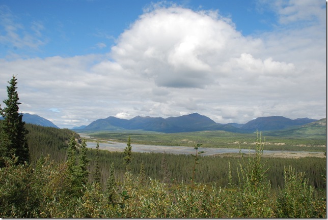 08-22-09 Alaskan Highway - Yukon 083