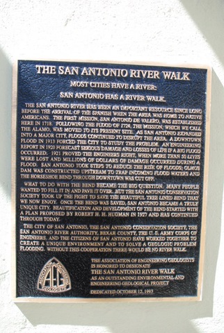 [03-02-11 San Antonio Riverwalk 069[3].jpg]