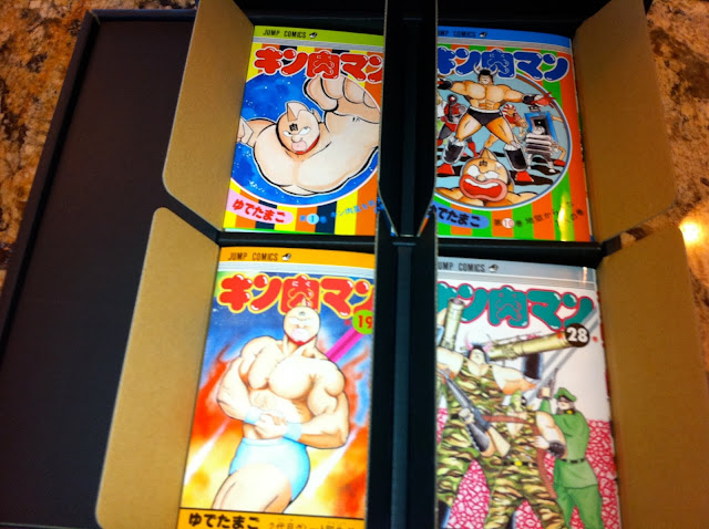 Kinnikuman Exclusive Kinkeshi and Manga Box Set - Kinnikuman
