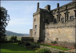 Stirling Palace with Garden 2