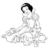 Bancanieves sentada con animales.gif.jpg