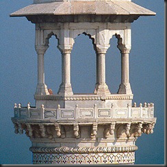 Taj_Mahal-Minaret