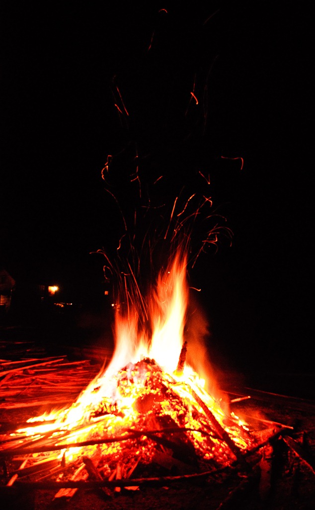[campfire43.jpg]