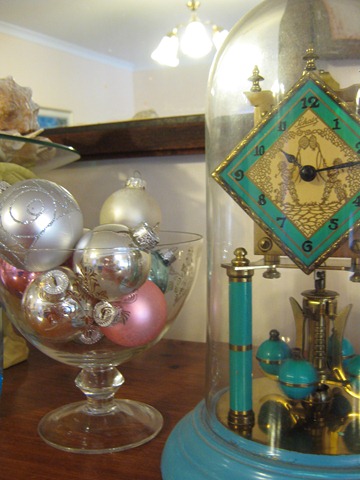 [Linda 4 - this weeks roses and a hedgehog 029[7].jpg]