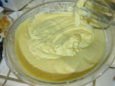 photo of the cake batter