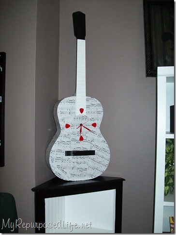 repurposed guitar clock