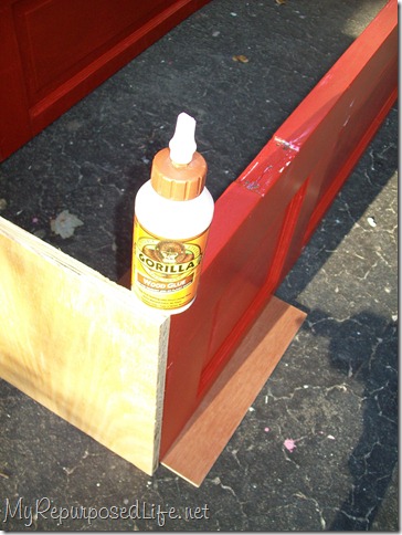 old-door-bookshelf making a shelf out of an old door