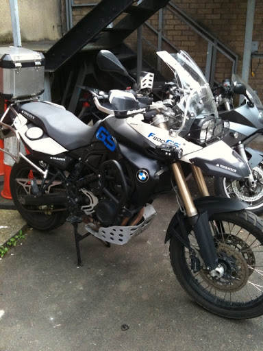 whitef800gs_1.jpg