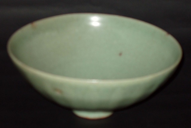 [cc29 bowl lianzi lotuspod celadon 17.2x7.5cm yuan 13c[2].jpg]