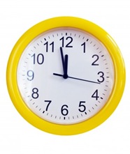 Yellow wall clock [123RF.com]