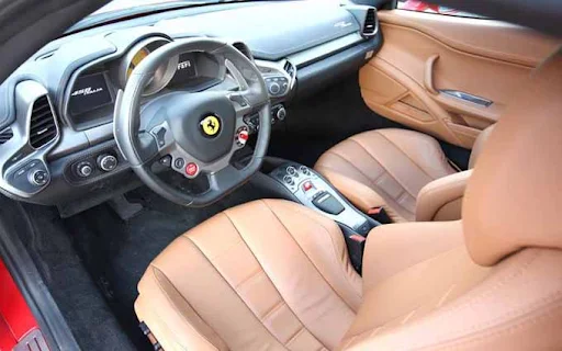 Ferrari F-458 Itália - bancos