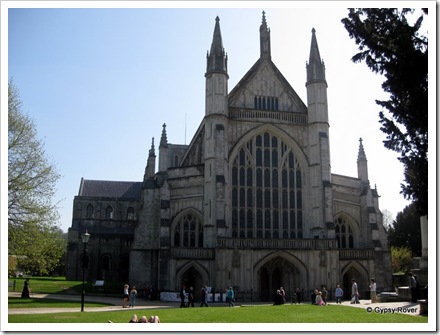 Winchester Cathedral from the front.