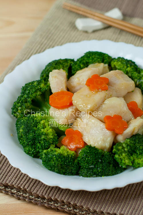 西蘭花炒魚柳 Stir-fried Broccoli with Fish Fillet01