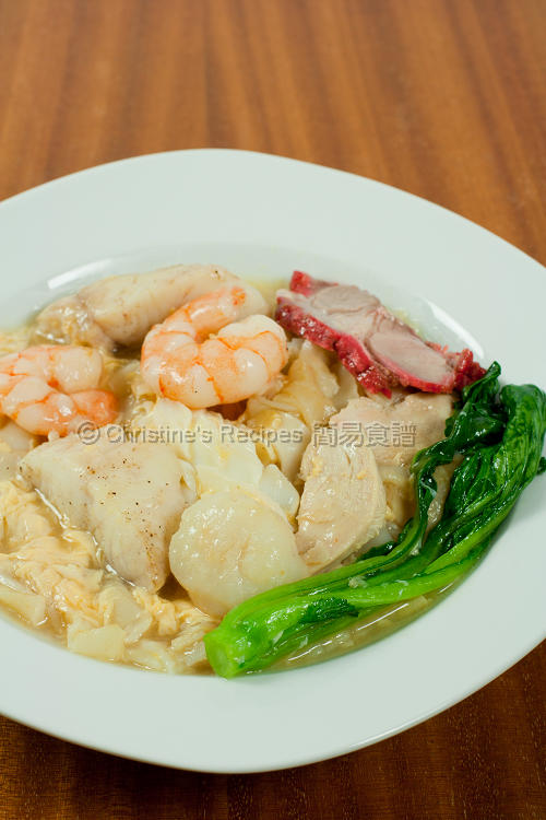 雜燴海鮮滑蛋河粉 Combination Seafood Rice Noodles01