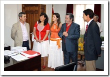 De izquierda a derecha, el juez titular, Francisco Real; las concejalas Almudena Correal y Beatriz Calvo; el alcalde, Vicente de Gregorio; y el delegado provincial, José Fuentes.