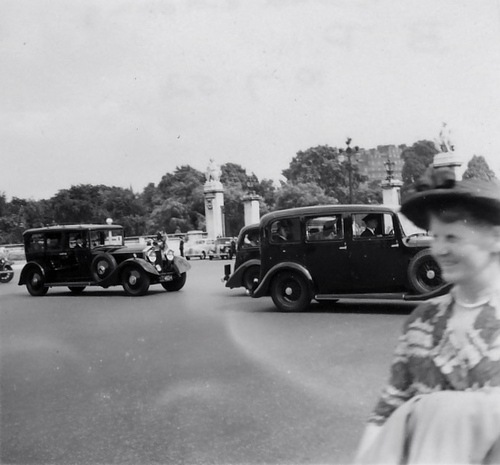 [Drummond's arrival at Buckingham Palace, 10 Jul 52[4].jpg]