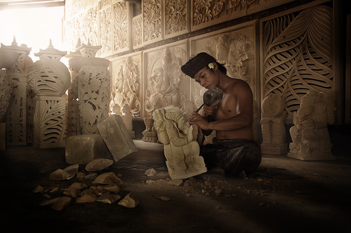 [Balinese Stone Carver At Work[6].jpg]