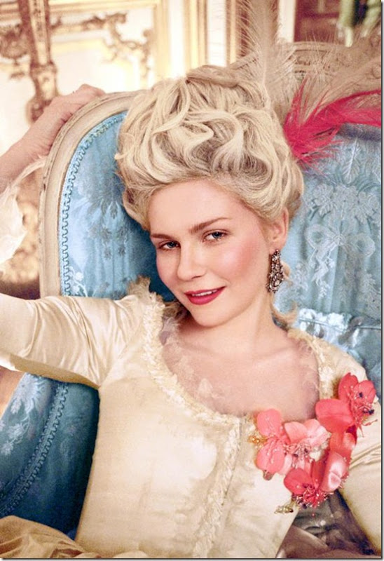 Kirsten  as Marie Antoinette