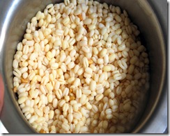 Soaked dal,வெள்ளை உளுத்தம் பருப்பு 