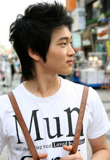 Labels: cool Korean Hairstyles For Guys, popular hairstyle for young men 