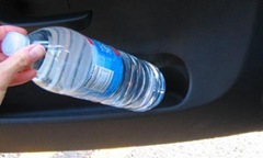 water_bottle_car_383234341