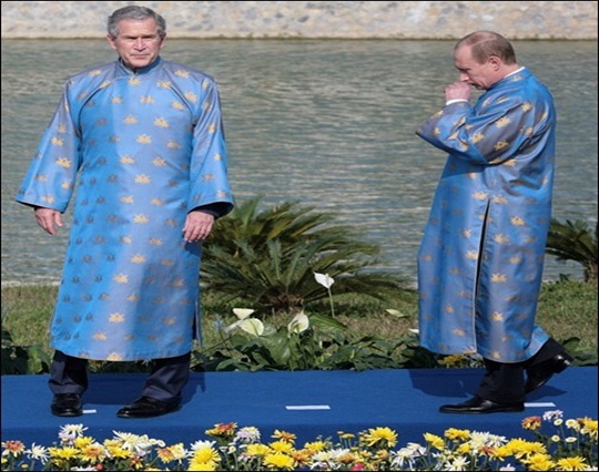Ao-dai-Bush-Putin