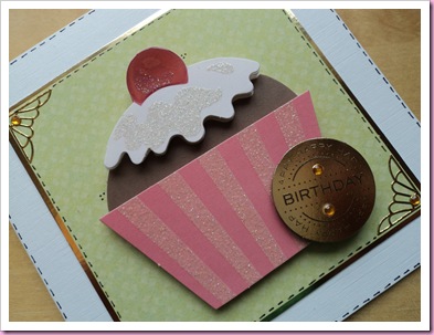 Papermania Cupcake Card