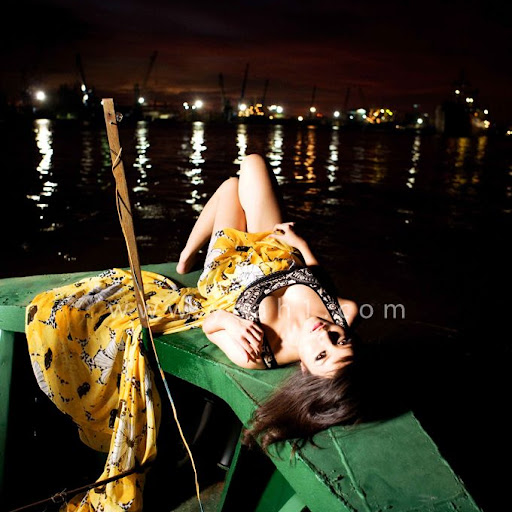 Thuy Top - Cute Girl vietnamese Photoshoot