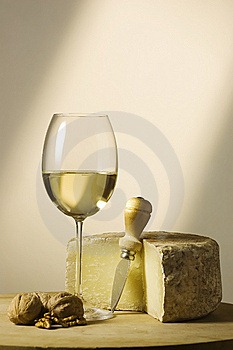 [white-wine-glass-and-cheese-thumb5353354[1][3].jpg]