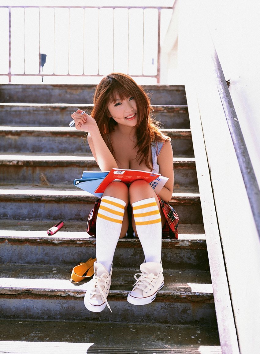 [Mai-Nishida-Japanese-Gravure-Busty-Sexy-Idol-Photos-Gallery.jpg]