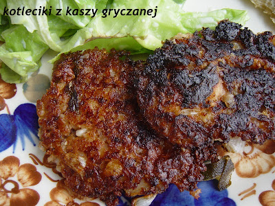 Kotleciki z kaszy gryczanej