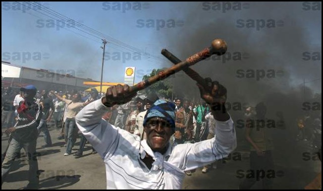 Sakhile Standerton protestors came armed SAPA Oct 13 2009