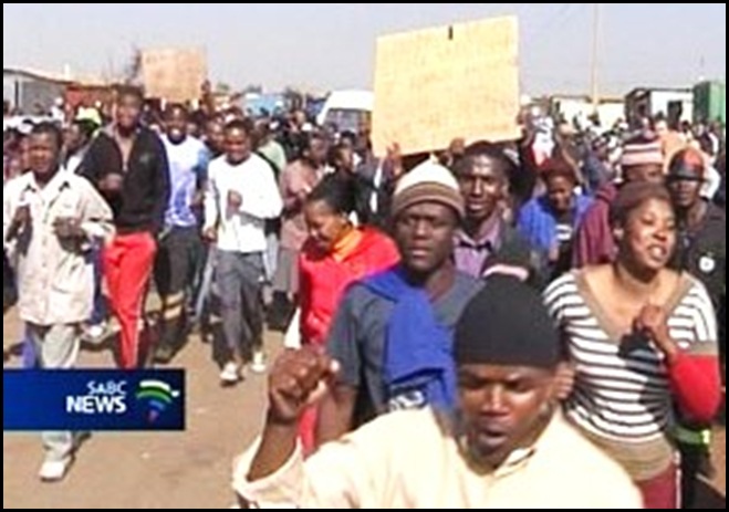 Sakhile Standerton residents demand corrupt ANC officials resign Sept 28 2009 SABC
