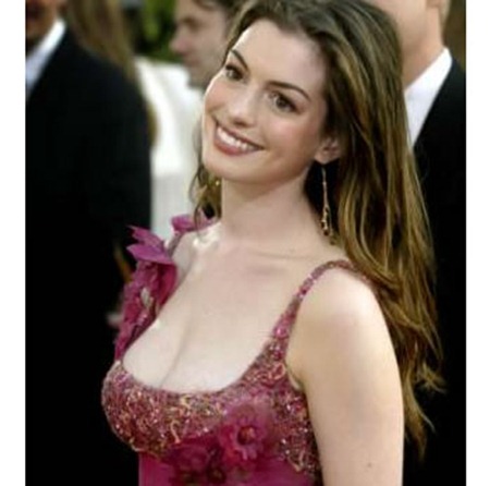 Jessica Pare totally looks like Liv Tyler and Anne Hathaway.