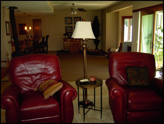 Family room and rec side 003