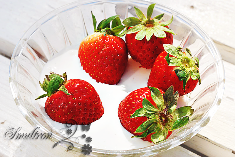 [Strawberries-and-Cream[3].png]