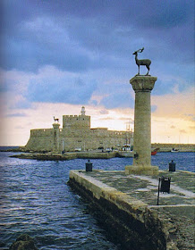 Entrada al puerto de Rodas