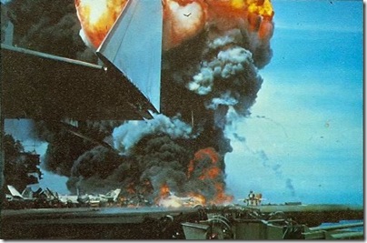 USS_Forrestal_fire_2_1967