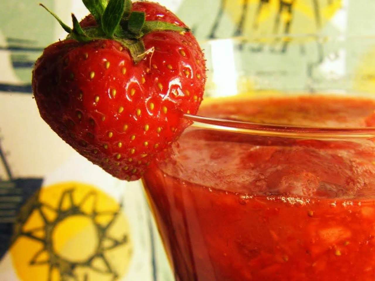 Buy Gallo Family Spritz Himbeere Limette Price And Reviews At Drinks Co