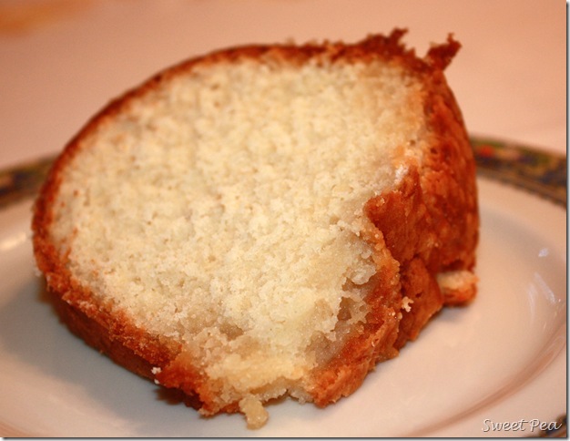 5 Flavor Pound Cake - This is the best pound cake recipe you'll ever try.  virginiasweetpea.com  #poundcake #cakerecipe