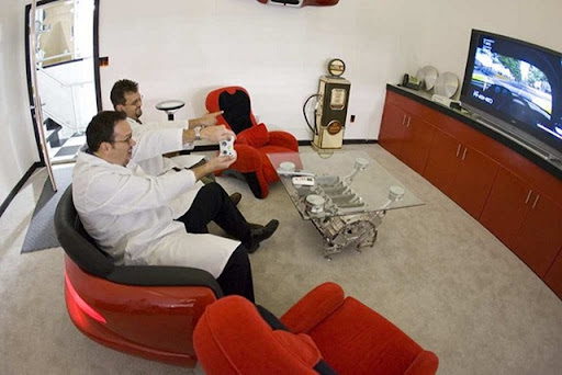 The Creative Office of Inventionland | Amusing Planet