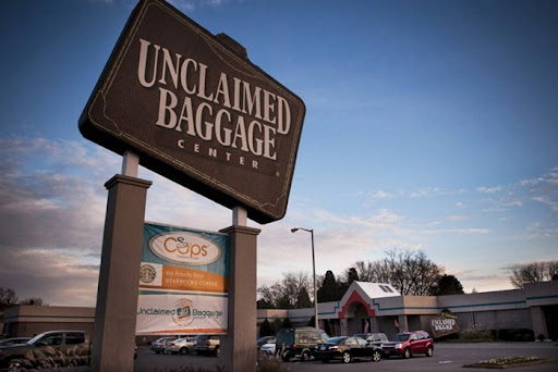 airport unclaimed baggage store